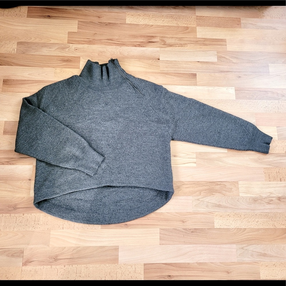 Dkny Wool Turtle Neck Pullover / Sweater - image 1